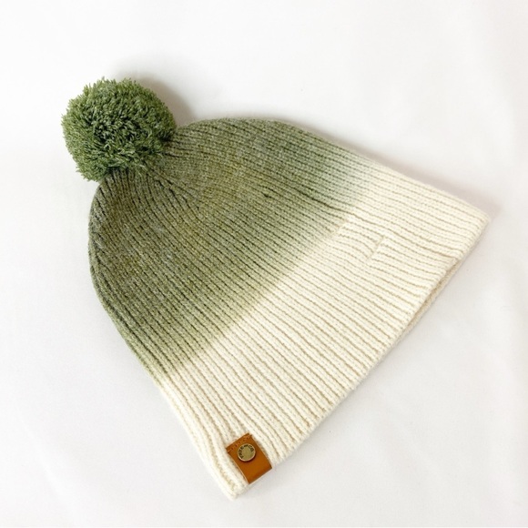FRYE & CO Knit Pompom Stocking Winter Cap Hat Green & Cream Colorblock Dip Dye - Picture 2 of 9